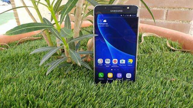 COMBO 2 CELULARES SAMSUNG GALAXY J7 2016... COMBO 2 CELULARES SAMSUNG GALAXY J7 2016...