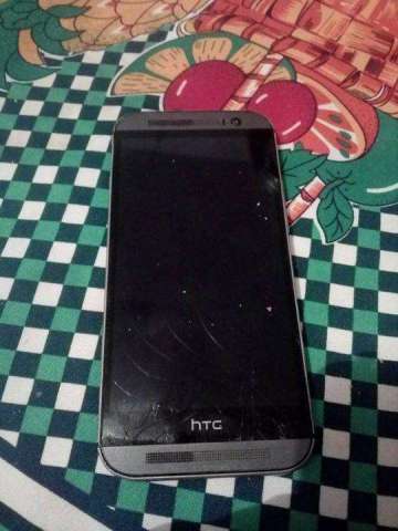 HTC M8X