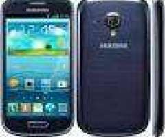 Samsung Galaxy S3 mini protectores y memoria 8 gb