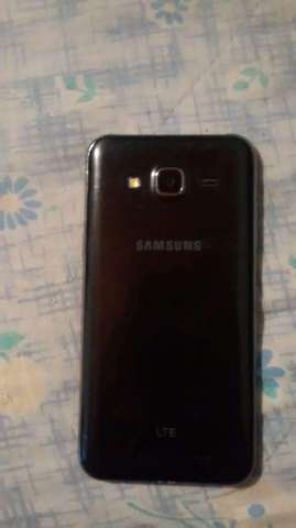 Samsung Galaxy J5 normal Samsung Galaxy J5 normal