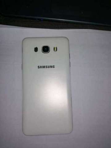Samsung Galaxy J7 2016 Samsung Galaxy J7 2016