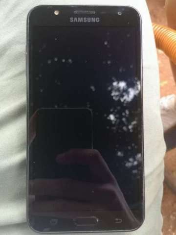 Samsung Galaxy J7 Neo Samsung Galaxy J7 Neo
