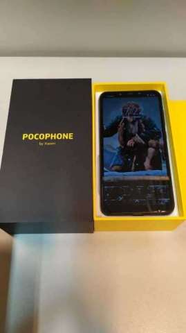Xiaomi Pocophone F1 Xiaomi Pocophone F1